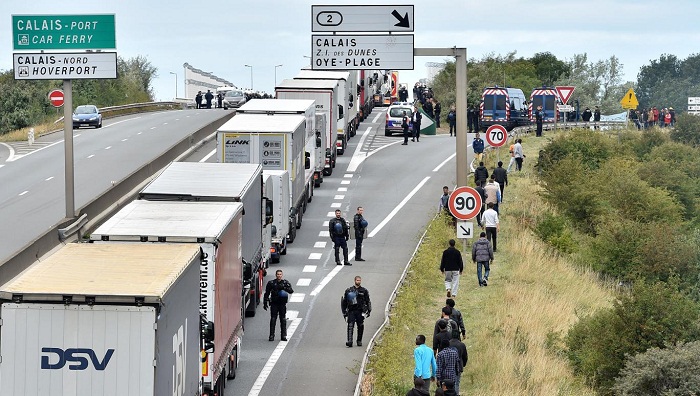 France could drop border controls if Britain leaves EU